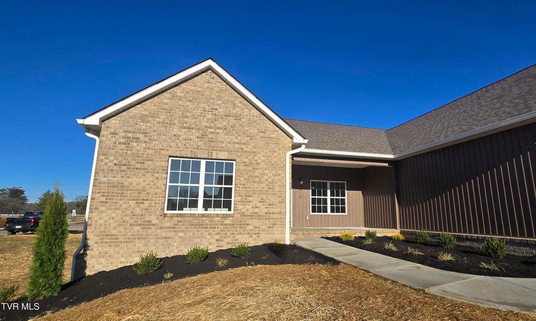 Photo #5: 410 Wiltshire Drive