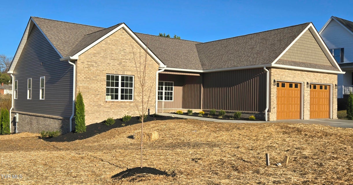 Photo #3: 410 Wiltshire Drive