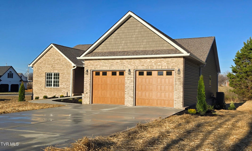 Photo #6: 410 Wiltshire Drive