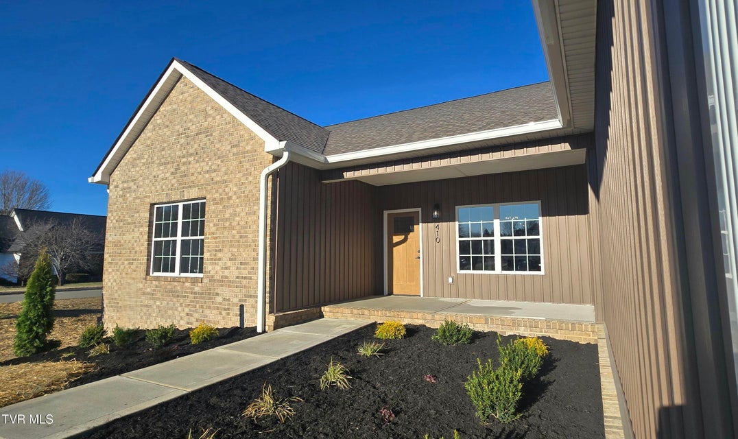 Photo #4: 410 Wiltshire Drive