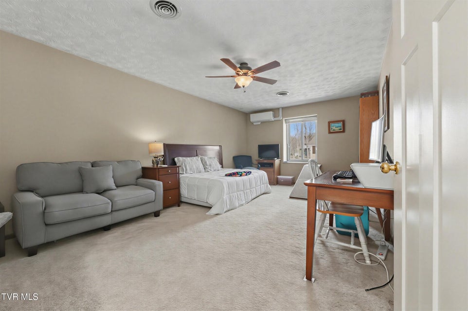 Photo #25: 1210 Tanglewood Drive