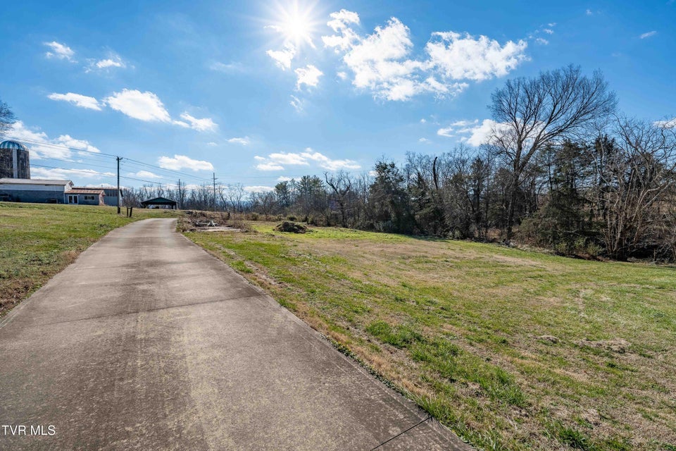 Photo #32: 2715 Old Stage Road