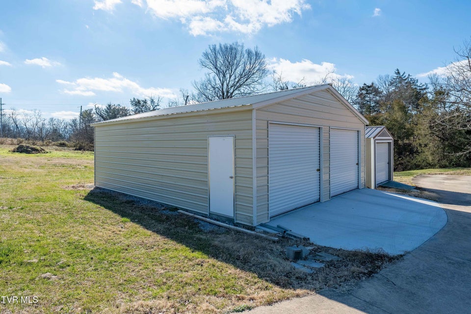 Photo #33: 2715 Old Stage Road