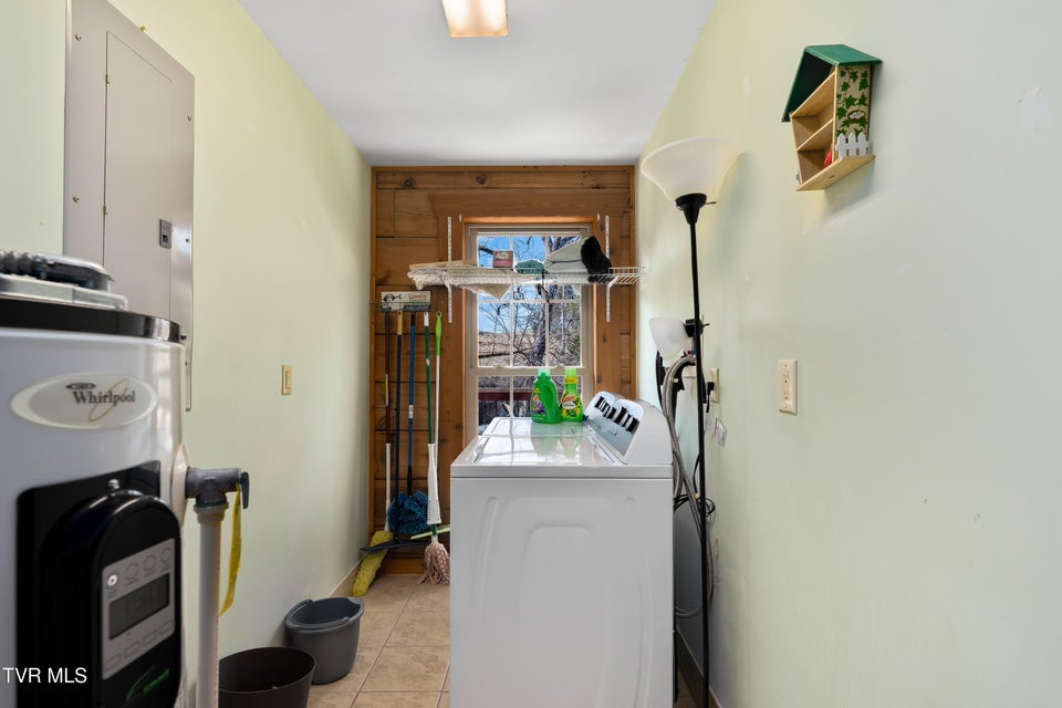 Photo #16: 2715 Old Stage Road