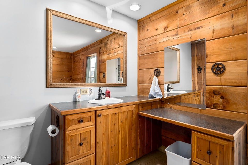 Photo #25: 2715 Old Stage Road