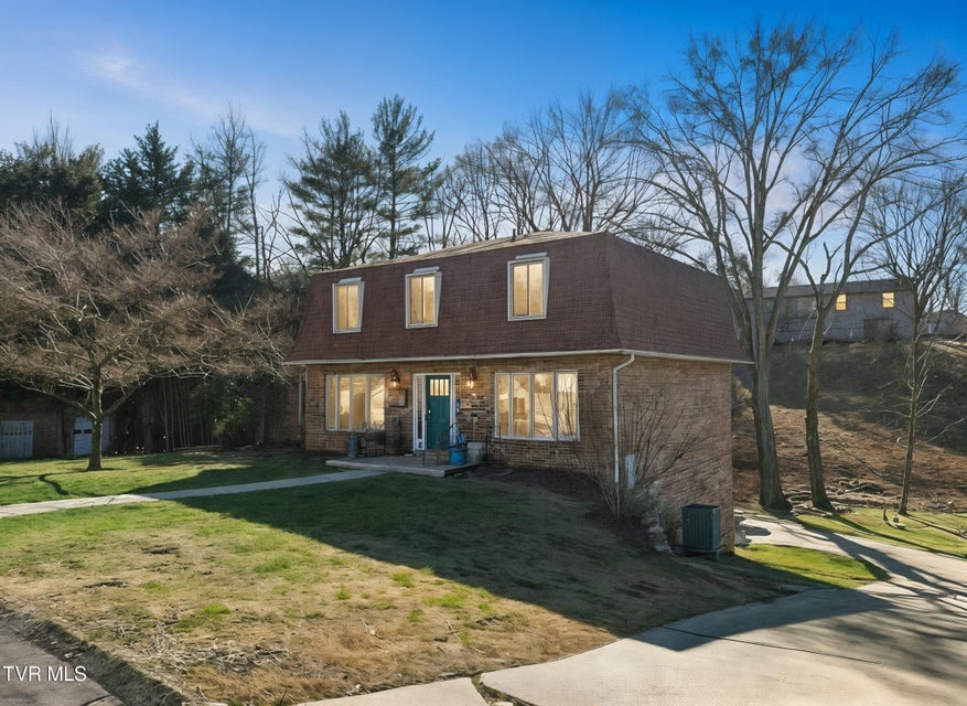 Photo #2: 1210 Tanglewood Drive