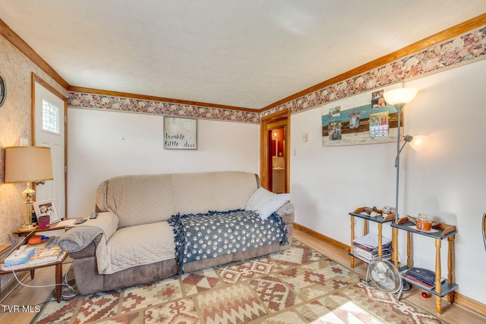 Photo #6: 102 Walnut Road