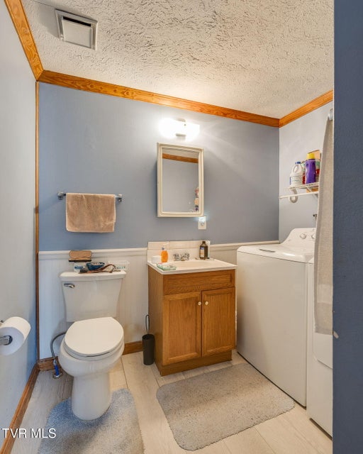 Photo #12: 102 Walnut Road