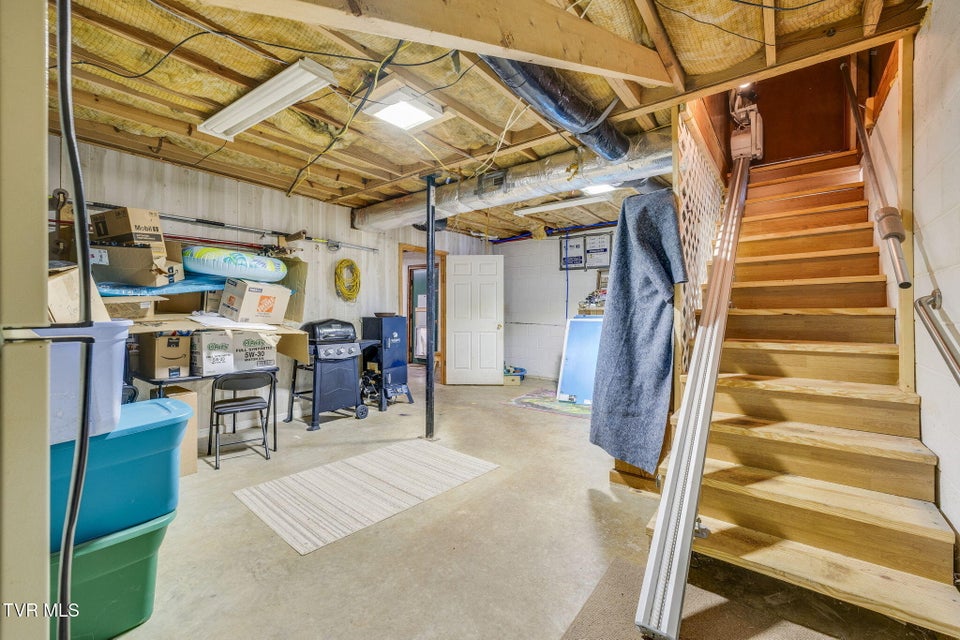 Photo #19: 102 Walnut Road