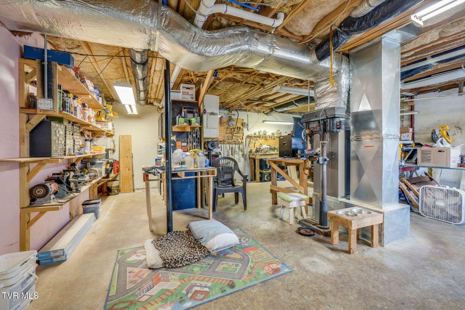 Photo #20: 102 Walnut Road