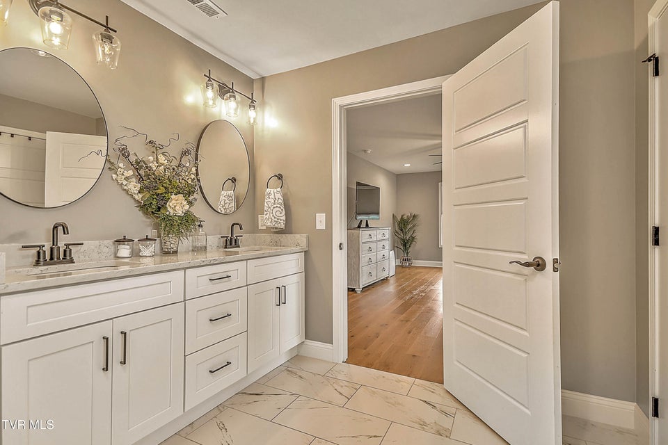 Photo #51: 4091 Maize Place