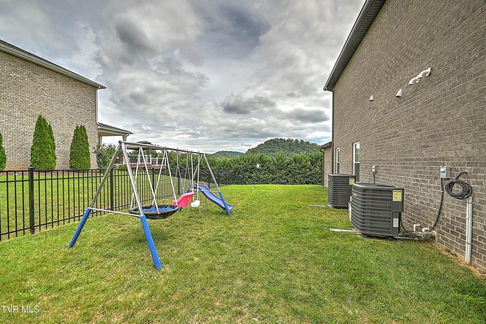 Photo #69: 4091 Maize Place