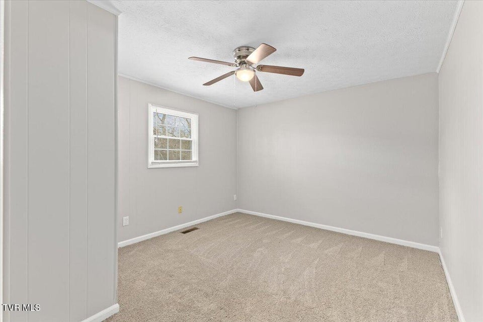 Photo #33: 1412 Knob Creek Road