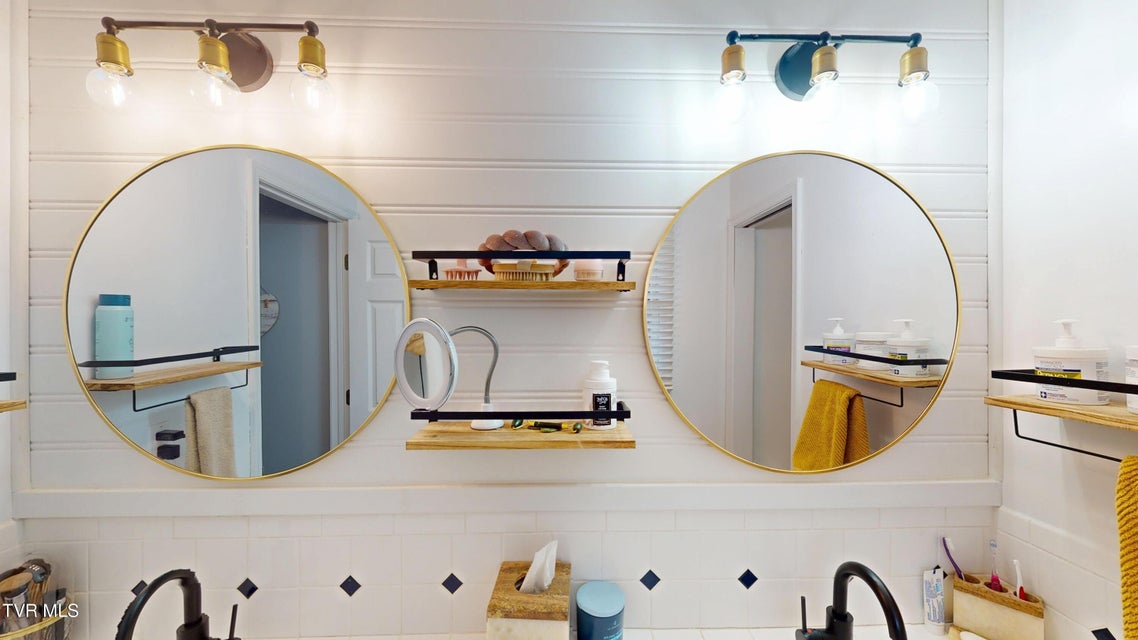 Photo #18: 167 Highland Hills Drive