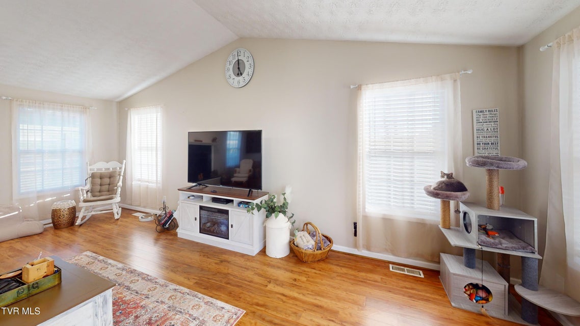 Photo #4: 167 Highland Hills Drive