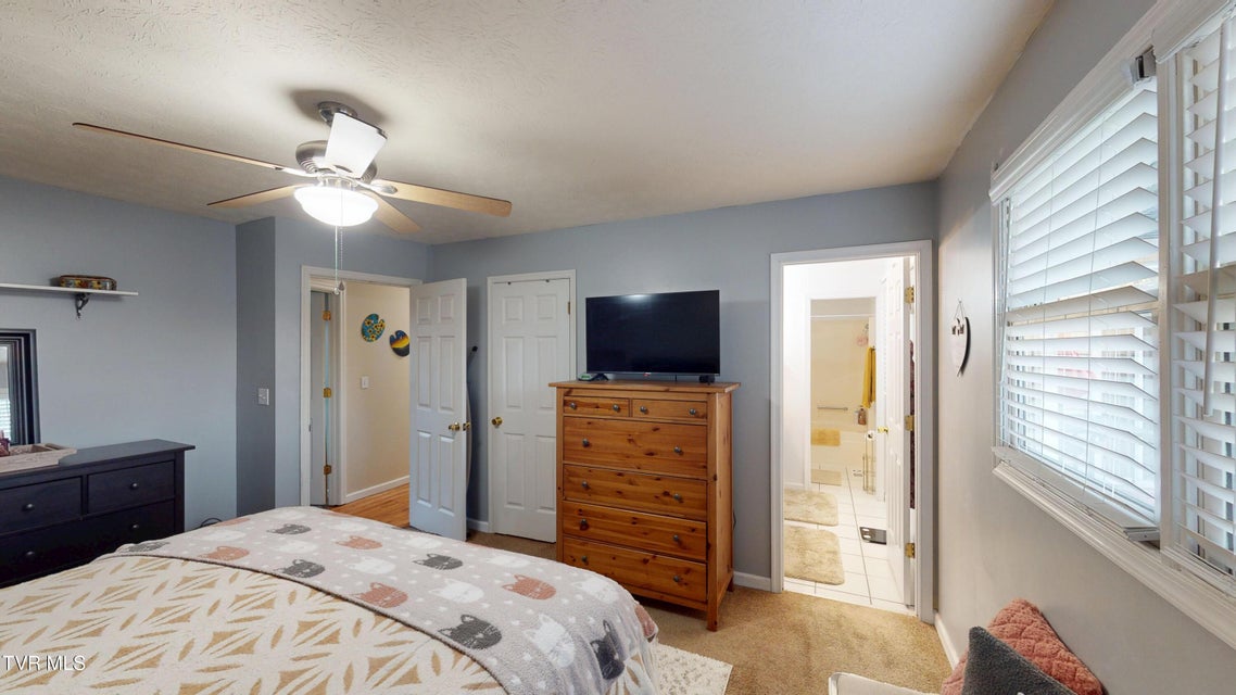 Photo #17: 167 Highland Hills Drive