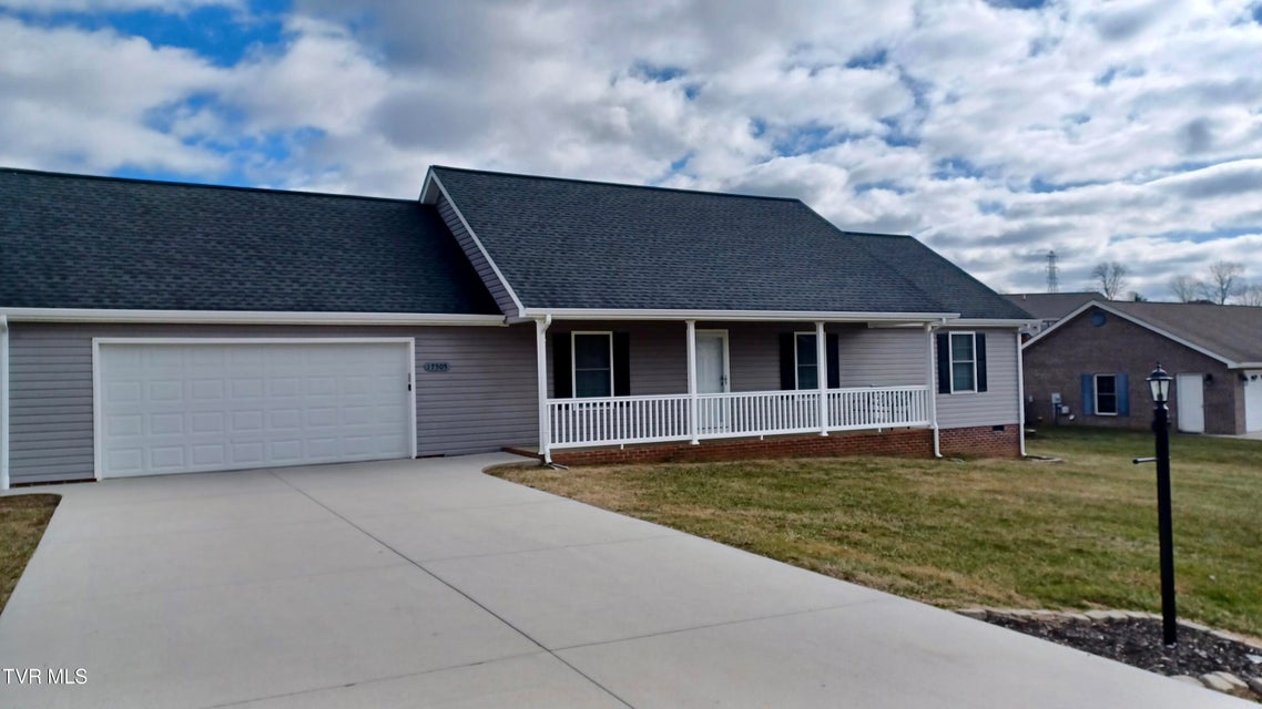 Photo #52: 17505 Bridle Drive