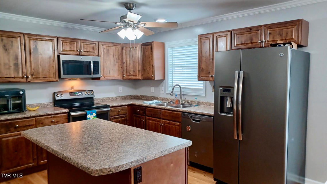 Photo #13: 17505 Bridle Drive