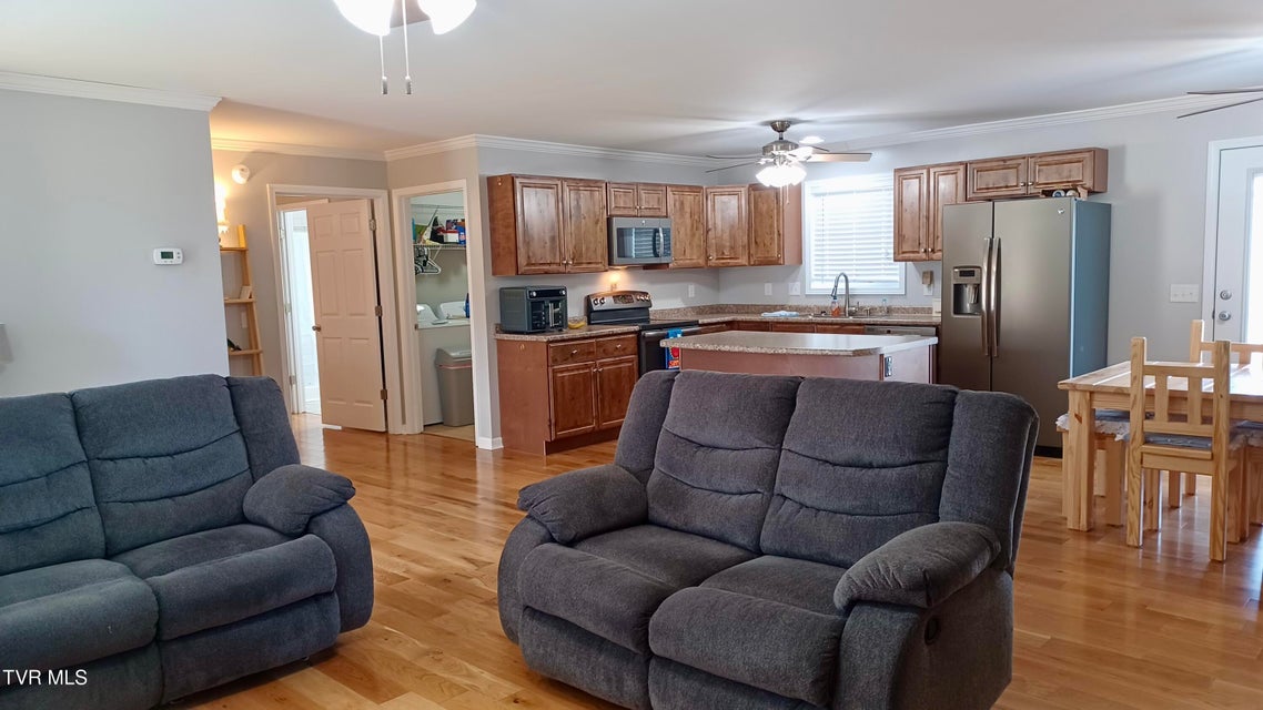 Photo #9: 17505 Bridle Drive