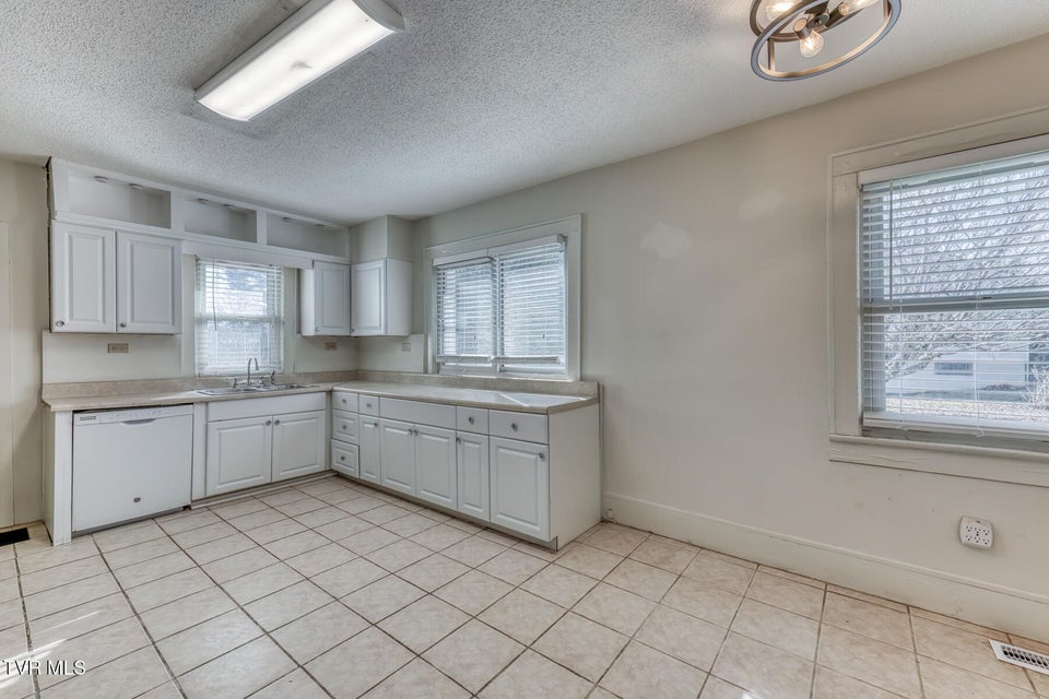 Photo #20: 209 Crossway Rd Road