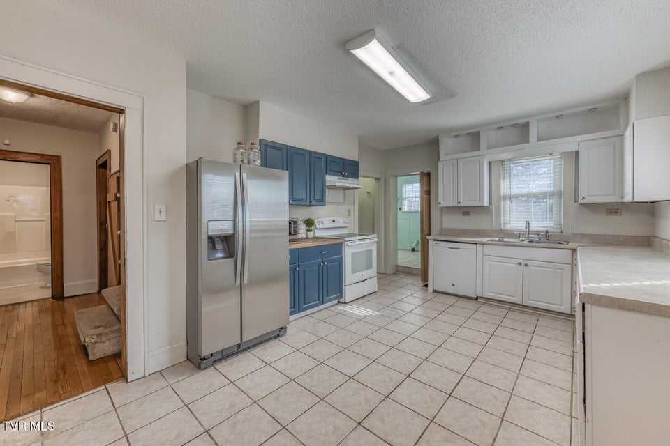 Photo #22: 209 Crossway Rd Road