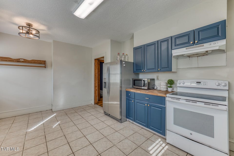 Photo #27: 209 Crossway Rd Road