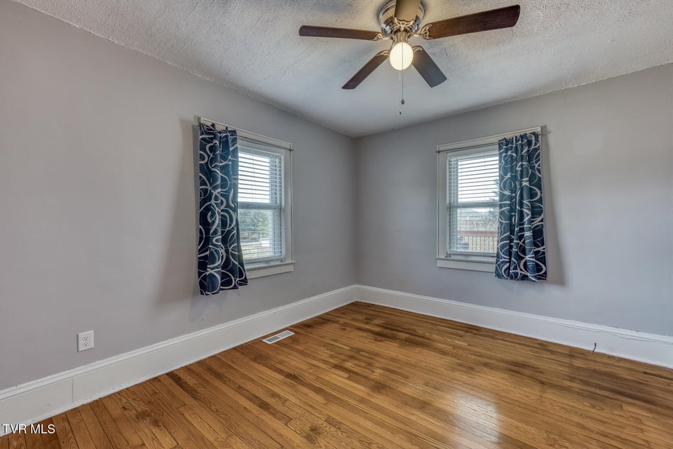 Photo #31: 209 Crossway Rd Road