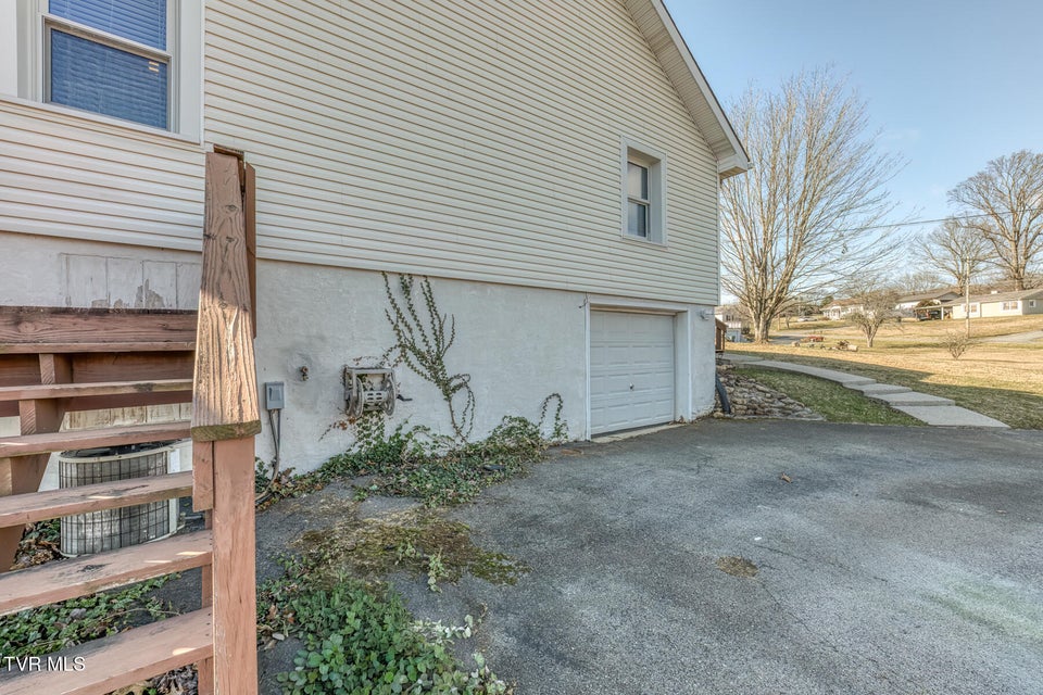 Photo #15: 209 Crossway Rd Road