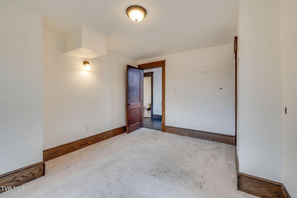 Photo #33: 601 6th Street