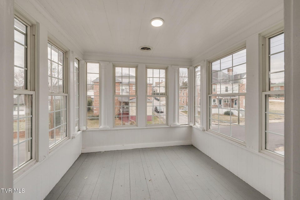 Photo #25: 601 6th Street