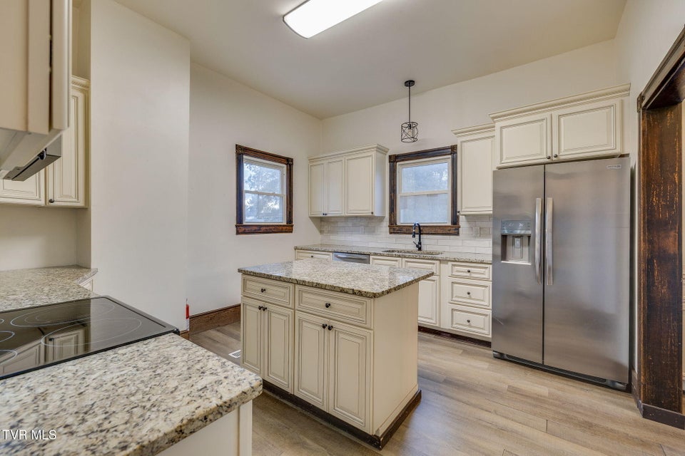 Photo #14: 601 6th Street