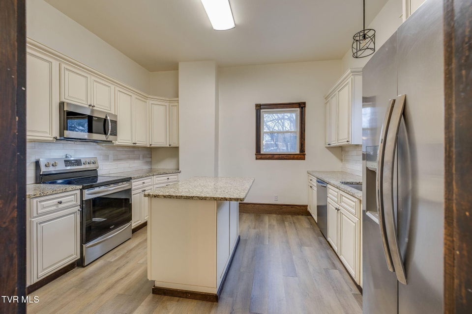 Photo #13: 601 6th Street