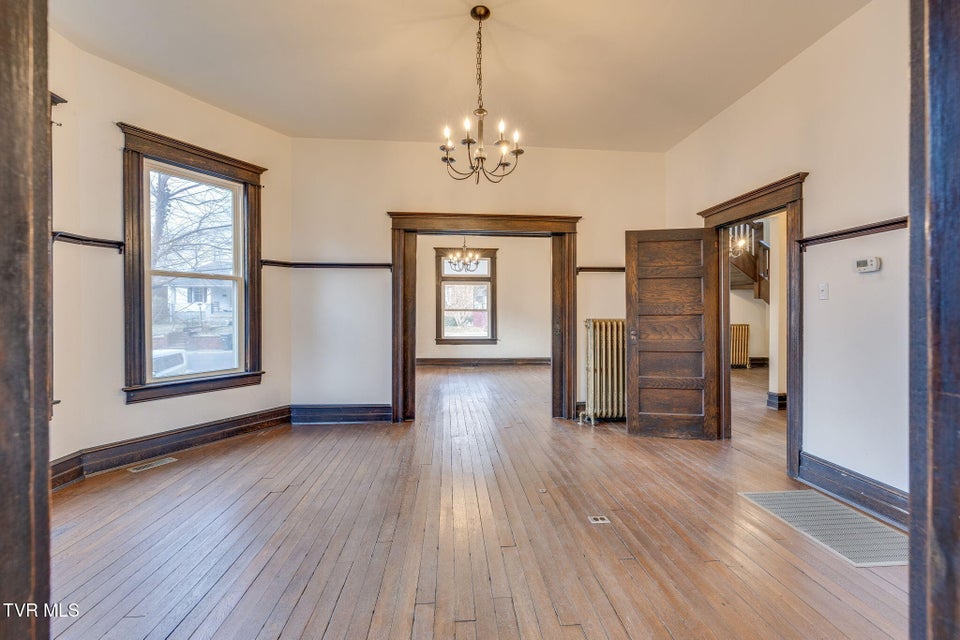 Photo #10: 601 6th Street