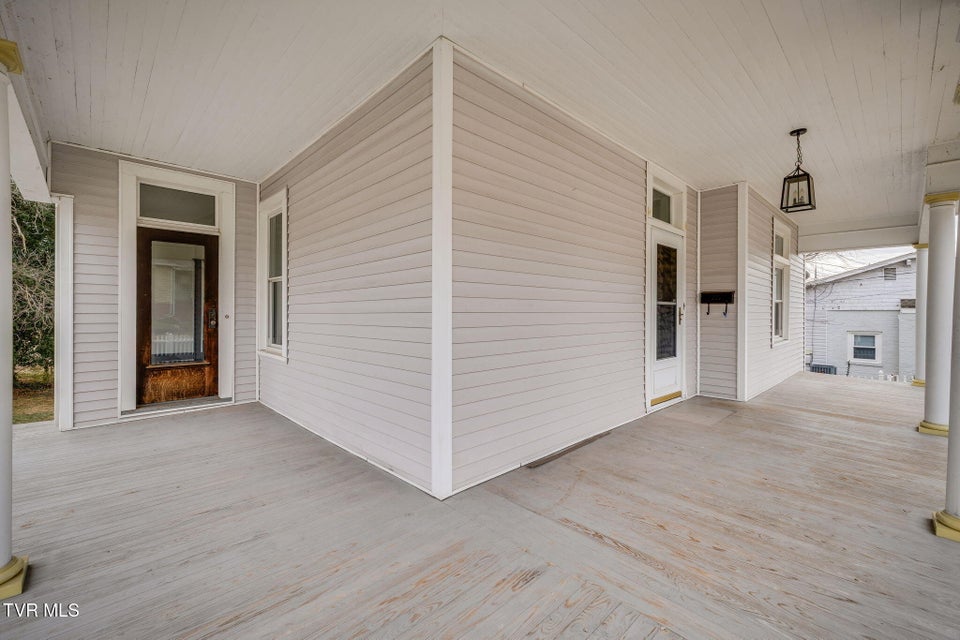 Photo #4: 601 6th Street