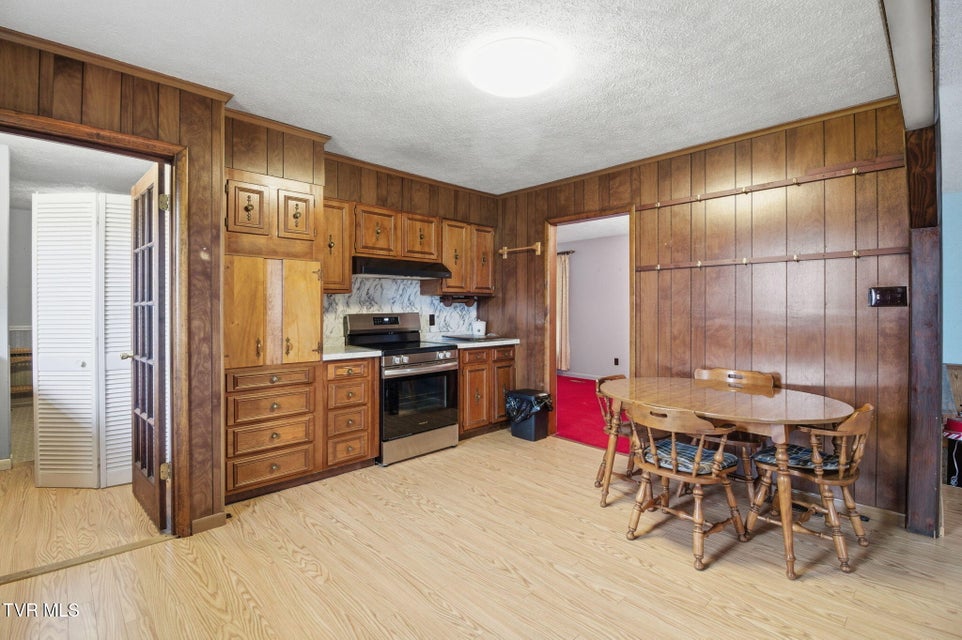 Photo #8: 3928 Happy Hallow Road