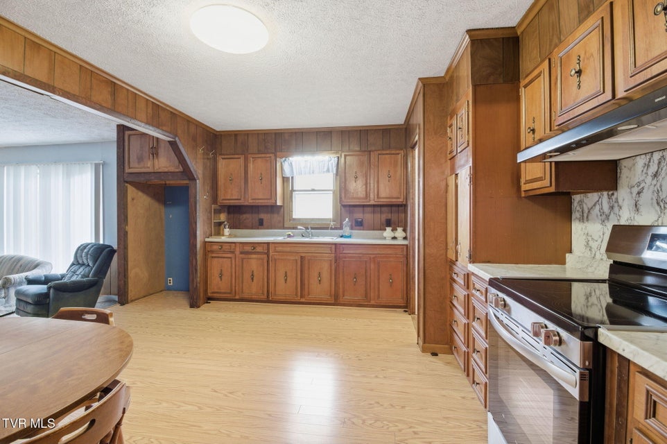 Photo #10: 3928 Happy Hallow Road