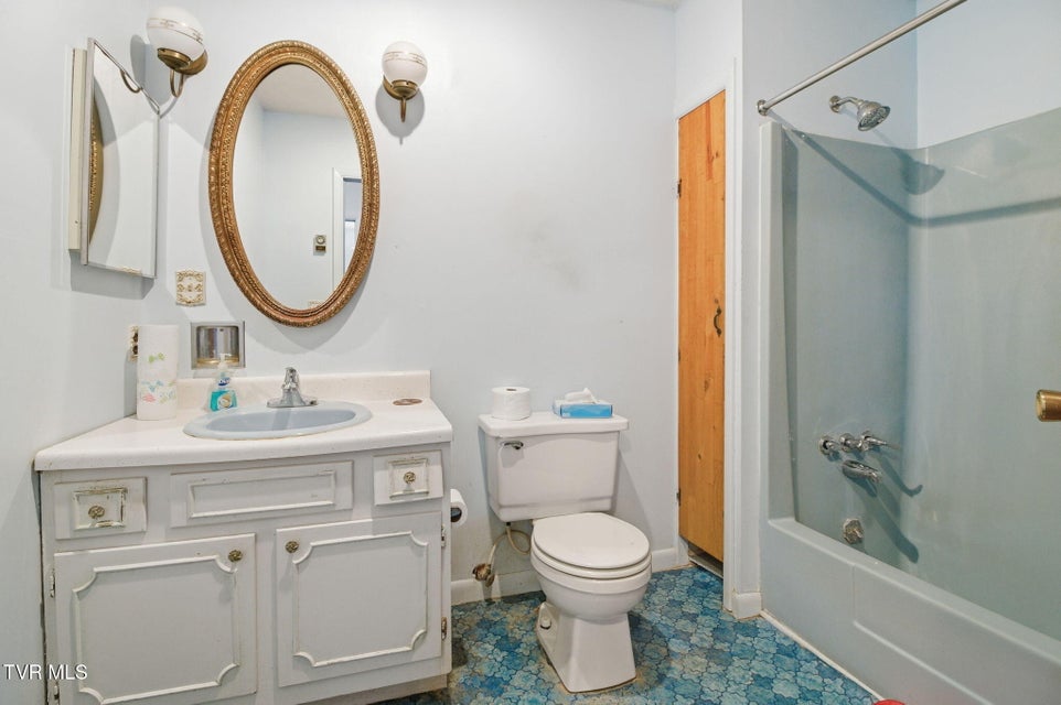 Photo #16: 3928 Happy Hallow Road