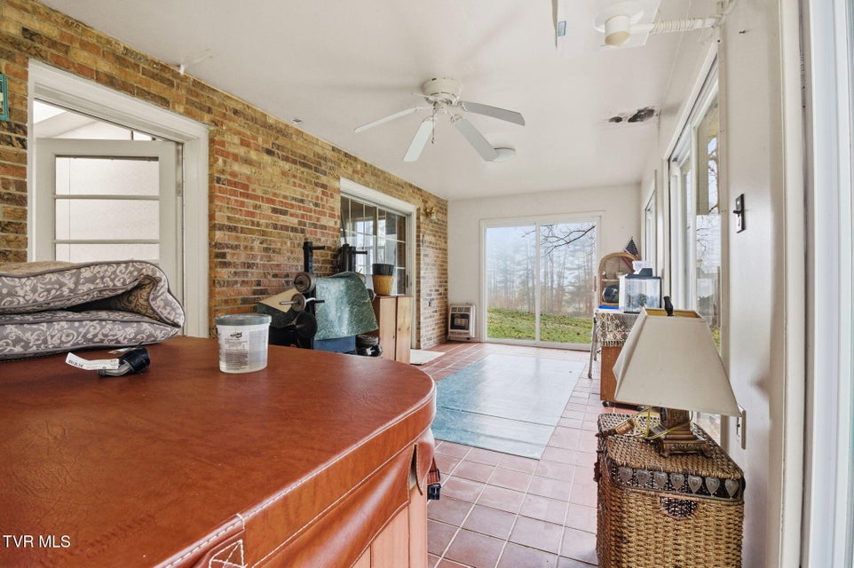 Photo #31: 3928 Happy Hallow Road