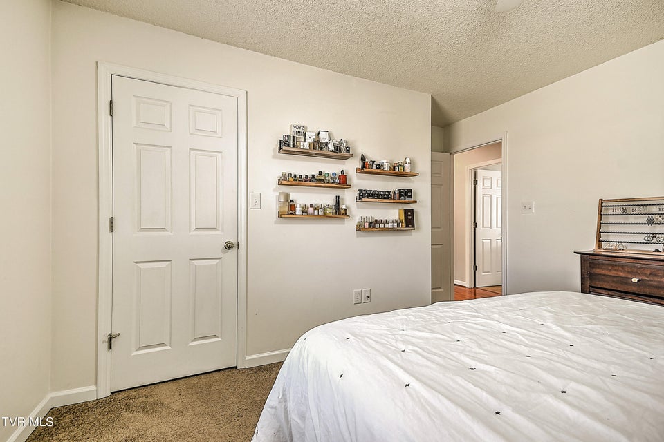 Photo #28: 139 Millstone Drive