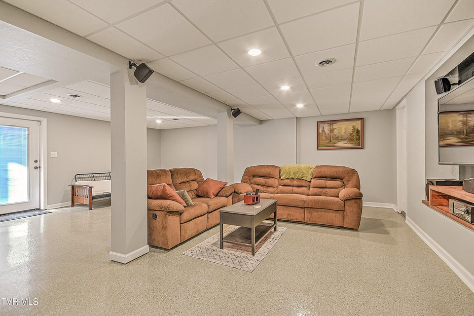 Photo #33: 139 Millstone Drive