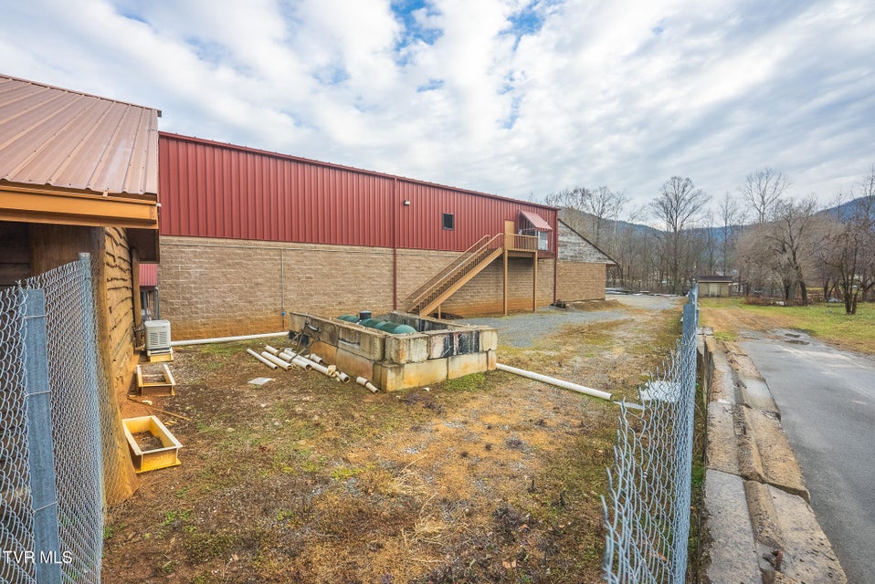 Photo #24: 118 First Avenue