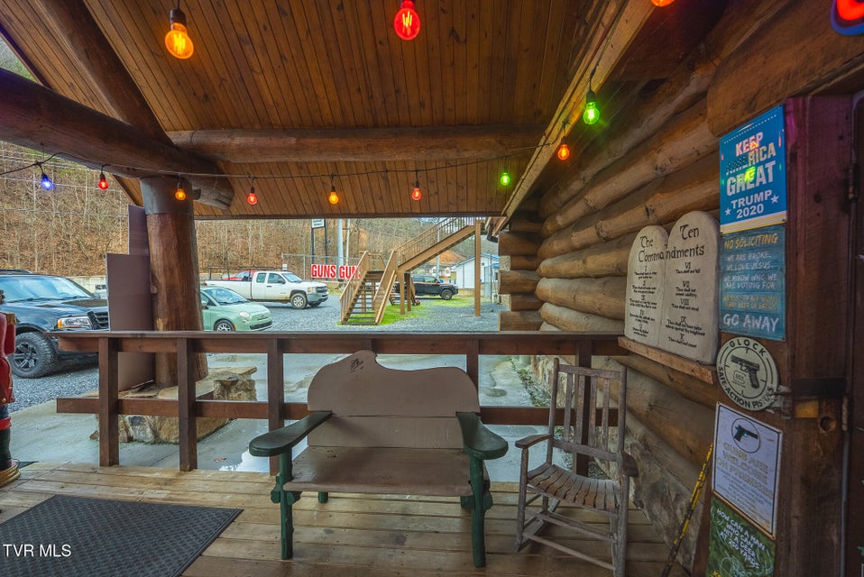 Photo #27: 118 First Avenue