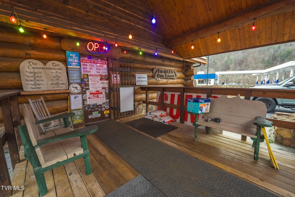 Photo #28: 118 First Avenue