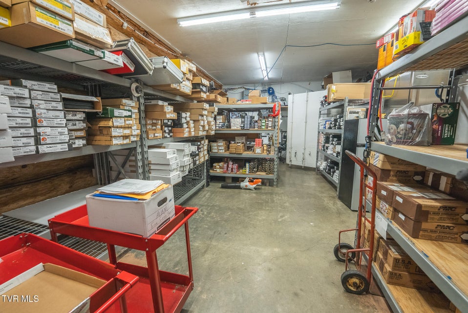 Photo #52: 118 First Avenue