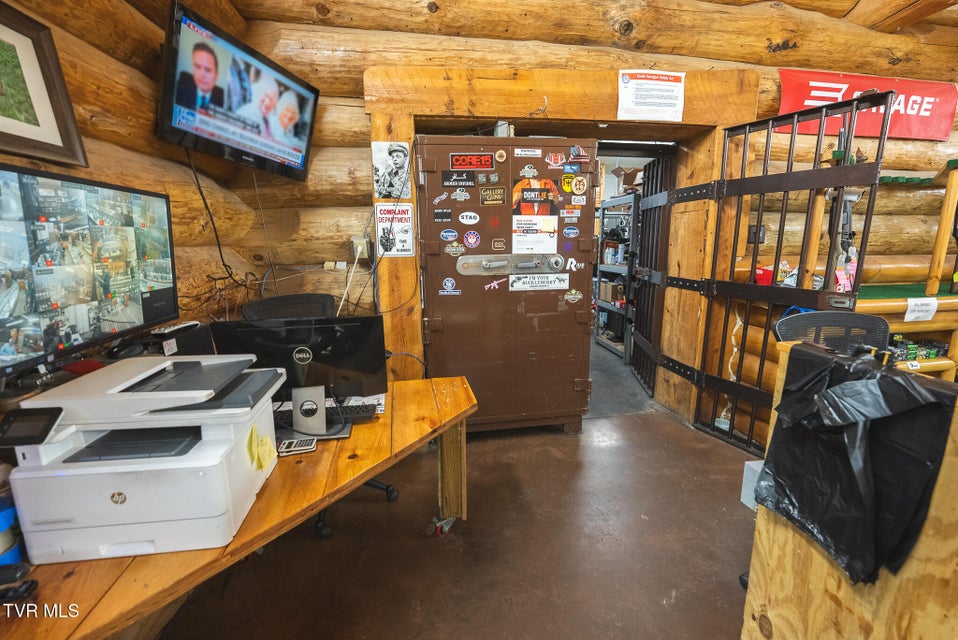 Photo #57: 118 First Avenue