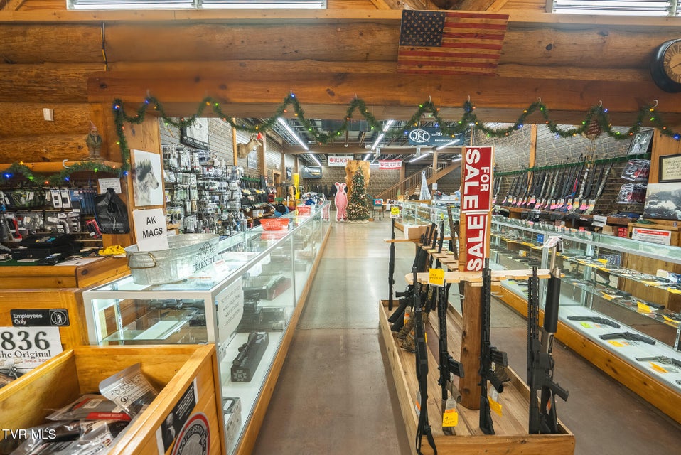 Photo #64: 118 First Avenue