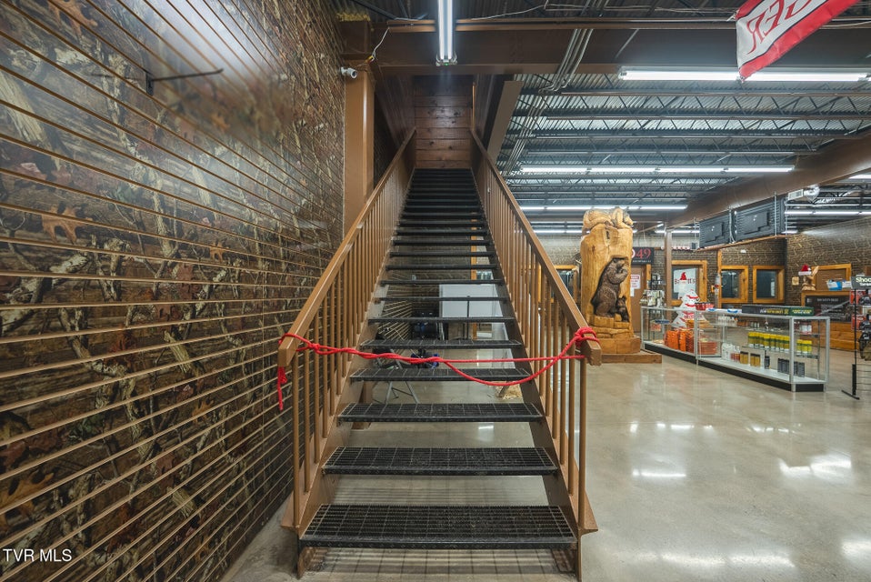 Photo #66: 118 First Avenue