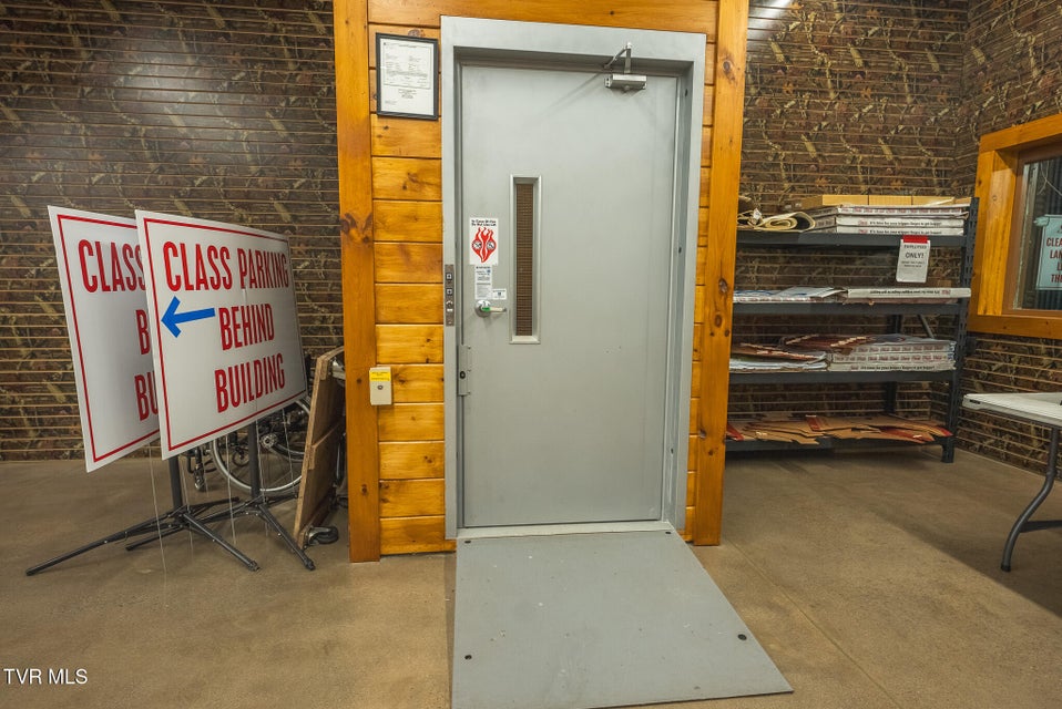 Photo #75: 118 First Avenue