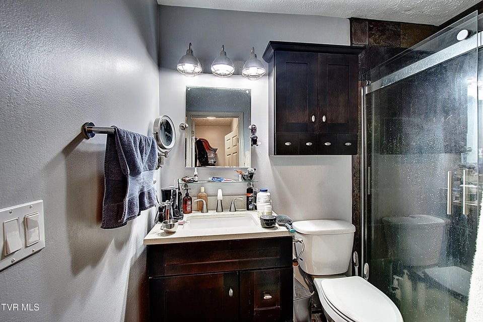 Photo #14: 143 Fordtown Road