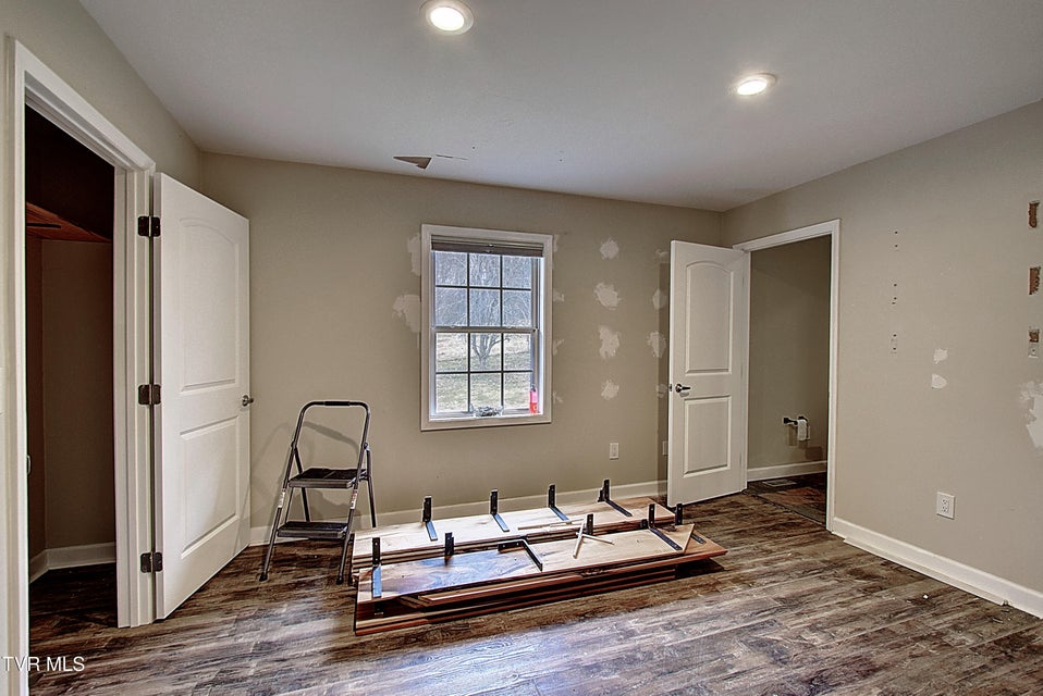 Photo #39: 143 Fordtown Road